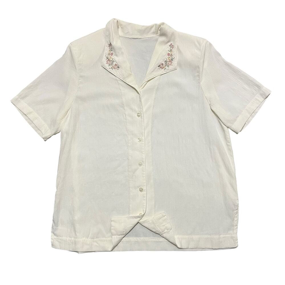 Vintage 80s Cottagecore Floral Embroidered Button Up Short Sleeve Camp Shirt